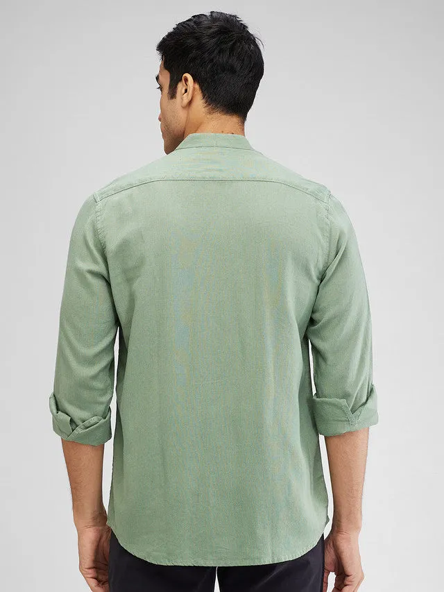 Colorplus Green Solid Tailored Fit Tencel Blend Casual Shirt