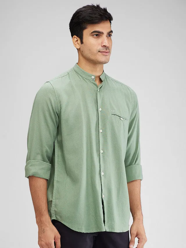 Colorplus Green Solid Tailored Fit Tencel Blend Casual Shirt