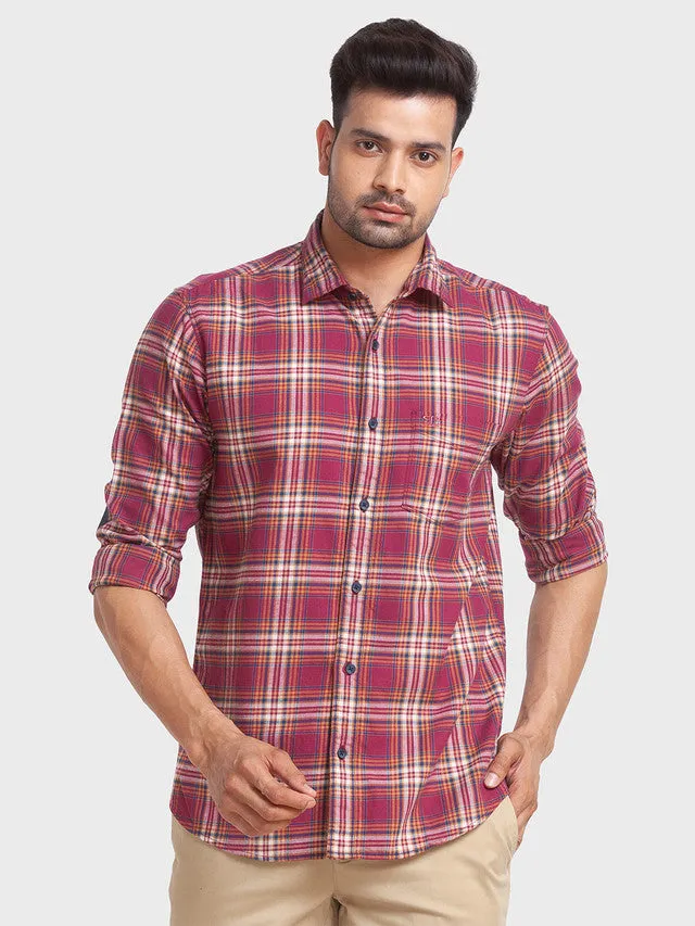 Colorplus Men Red Checkered Tailored Fit Full Sleeve Spread Collar Shirt