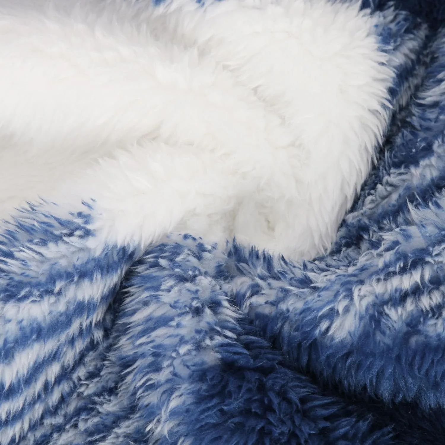 Hvyesh Teddy Bear Flannel Jacket Women Winter Clothes Hoodies, Oversized Fuzzy Fleece Sherpa Shacket Jackets for Women