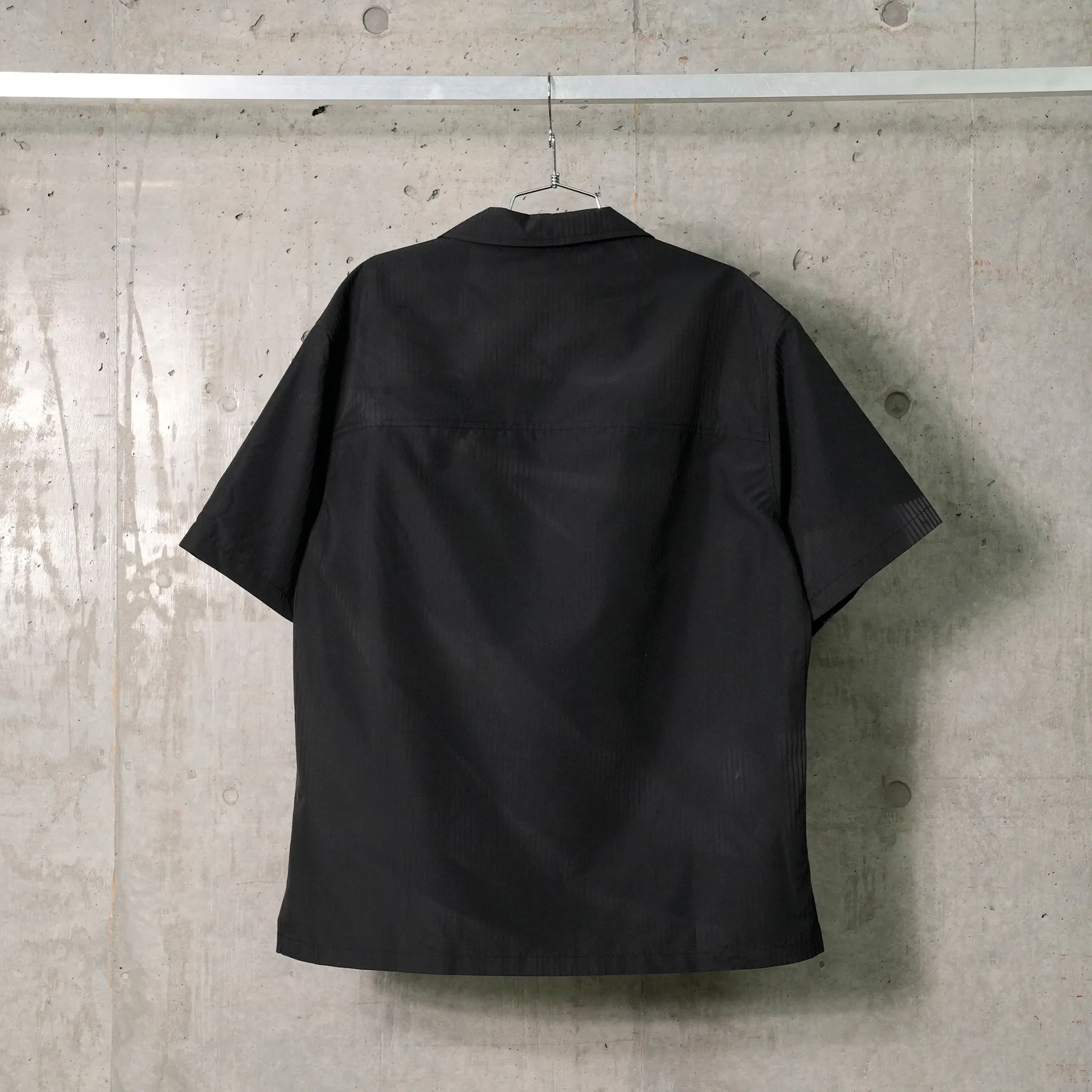 SUN-BLEACHED TAILORED COLLAR SHIRT / BLACK