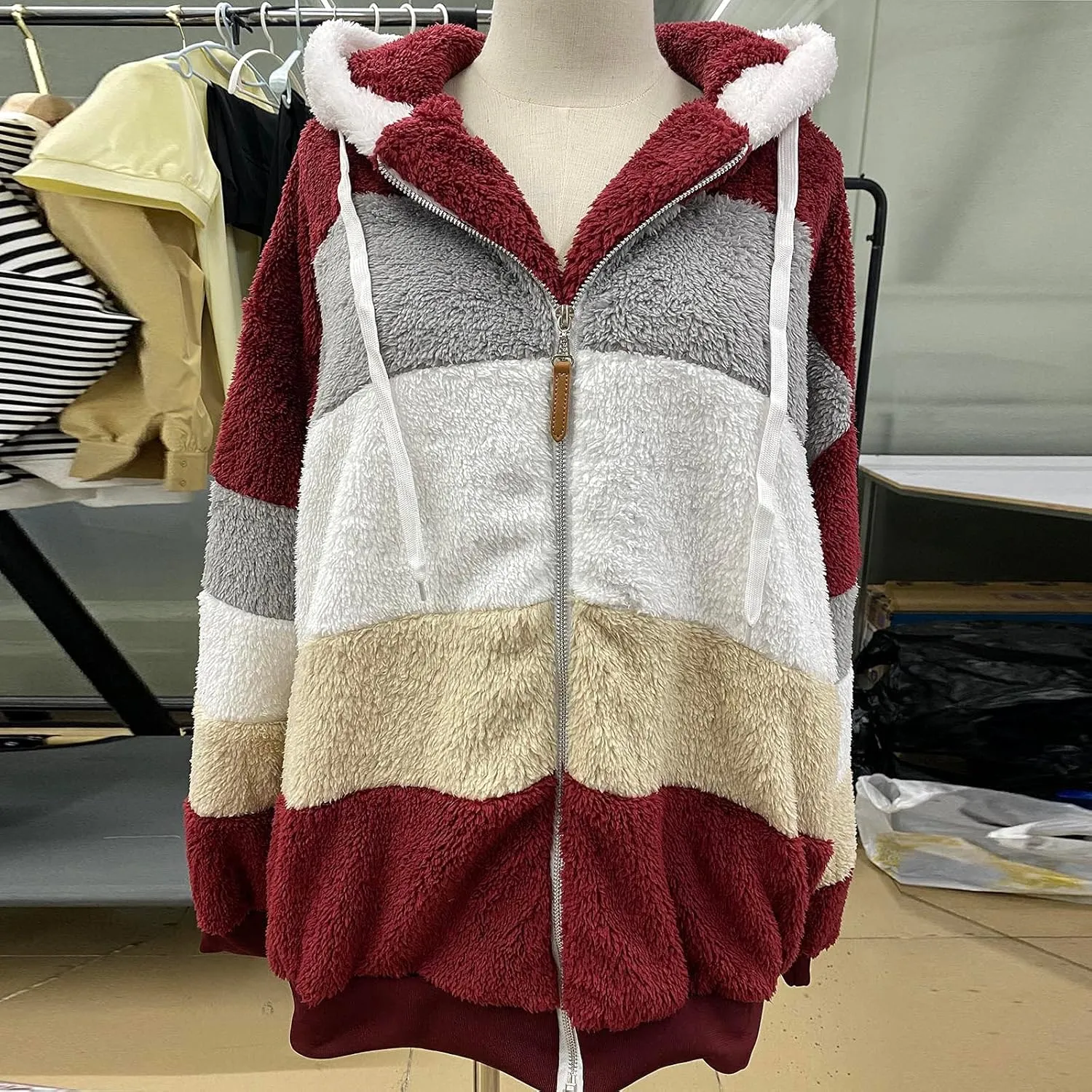 Winter Coats for Women 2024 Long Sleeve Faux Fur Fleece Jacket Zipper Plus Size Hooded Fuzzy Outerwear With Pockets